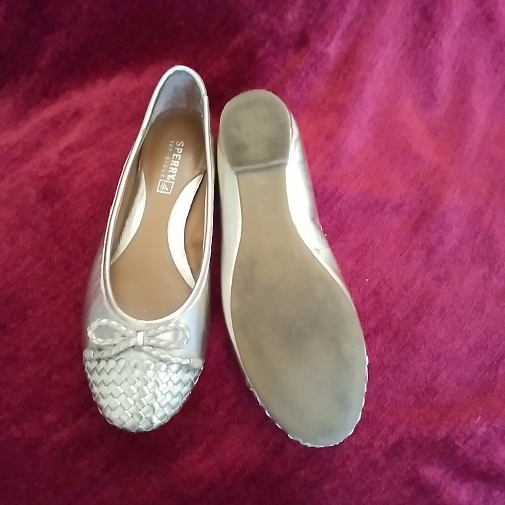 Shoes - Picture 2 of 3